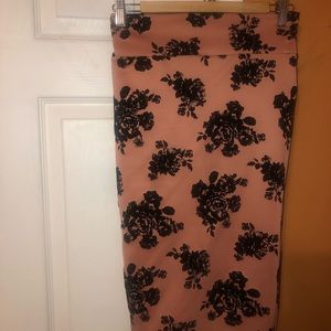 Peach and black A lined skirt